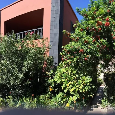 Yuremar La Puntilla Apt. Nº 1 Apartment